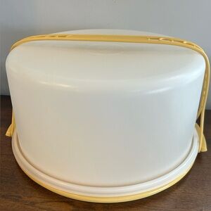 Tupperware 12” Cake Carrier Gold Base 1256-4 Handle 1258-7 Sheer Lid 1257-6 Vtg.